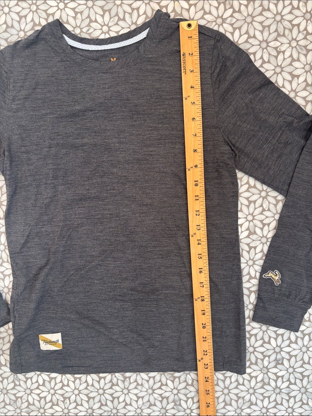 Women's Tracksmith Merino Wool Blend Harrier Long Sleeve in Charcoal Grey, Size - Picture 8 of 8